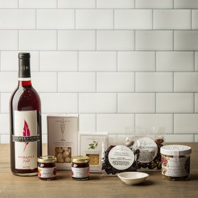 Romance Red Gourmet Gift Set